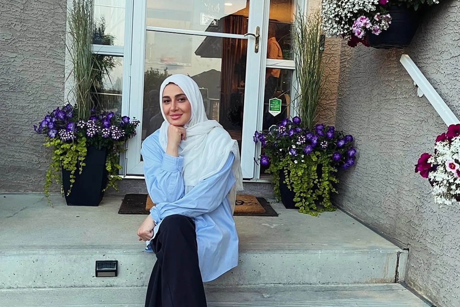 حلا شيحة بالحجاب (سوشيال ميديا)